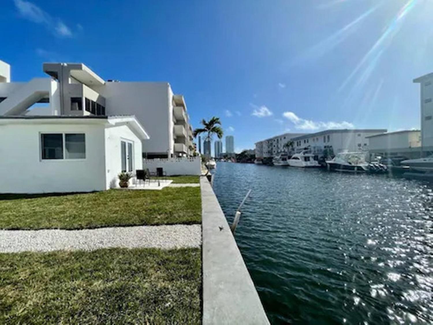 Casa Canal North Miami Beach Exteriör bild